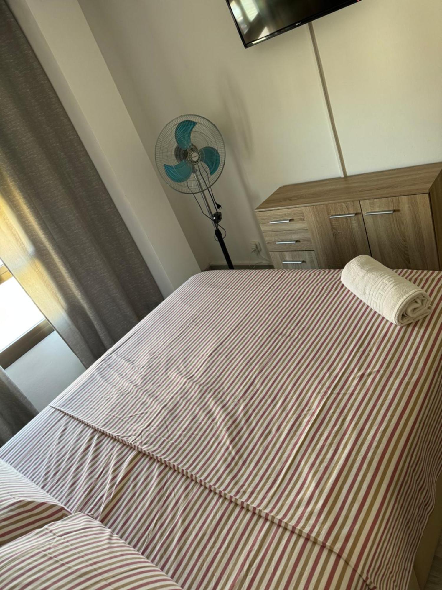 Super Apartamento En Playa De La Pineda Luaran gambar